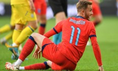 半岛体育投注-英格兰险胜乌克兰，淘汰赛名额渐行渐远的简单介绍