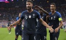 半岛体育地址-法国足球队在国际友谊赛中取得胜利