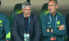 半岛体育下载-关于球员因伤退出比赛，球队重新调整战术的信息