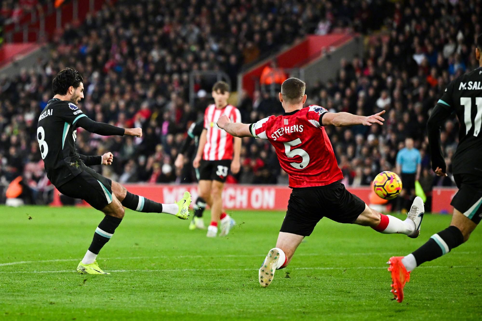 利物浦-击败尤文,萨拉赫梅开二度夺冠 利物浦-击败尤文,萨拉赫梅开二度夺冠