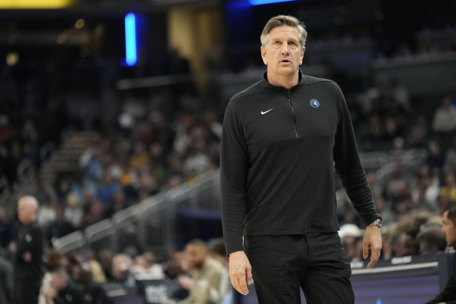 包含芬兰球队锁定一位意大利足球教练的词条