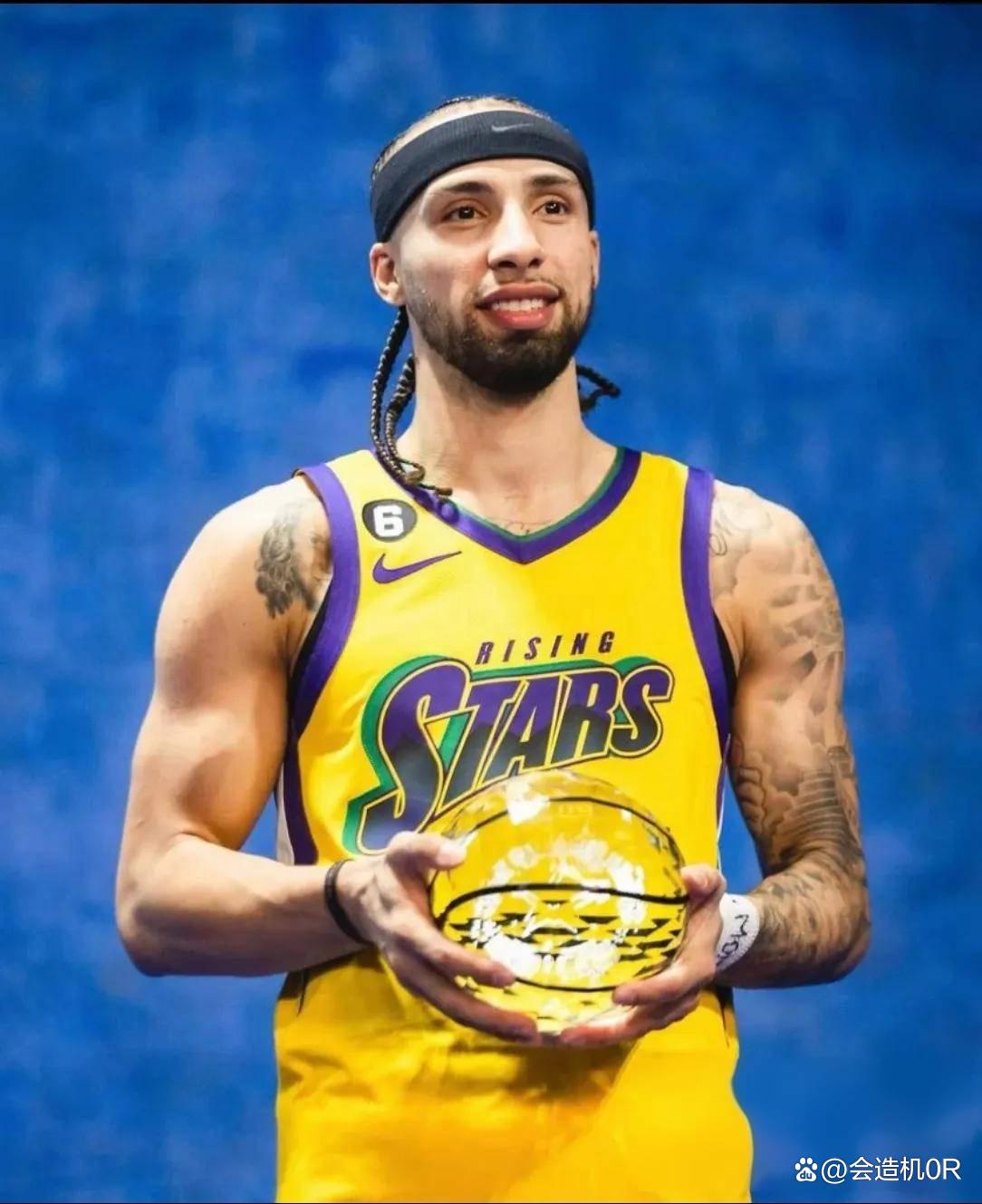 新秀球员绽放南美篮球赛场刮起一阵风暴! 新秀球员绽放南美篮球赛场刮起一阵风暴!