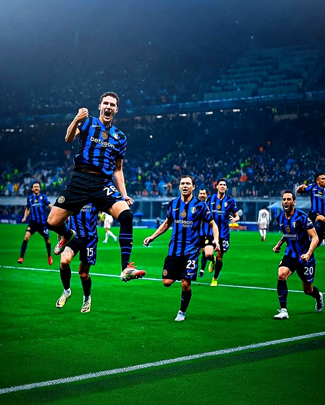 国际米兰客场胜利,稳固领先优势 国际米兰客场胜利,稳固领先优势