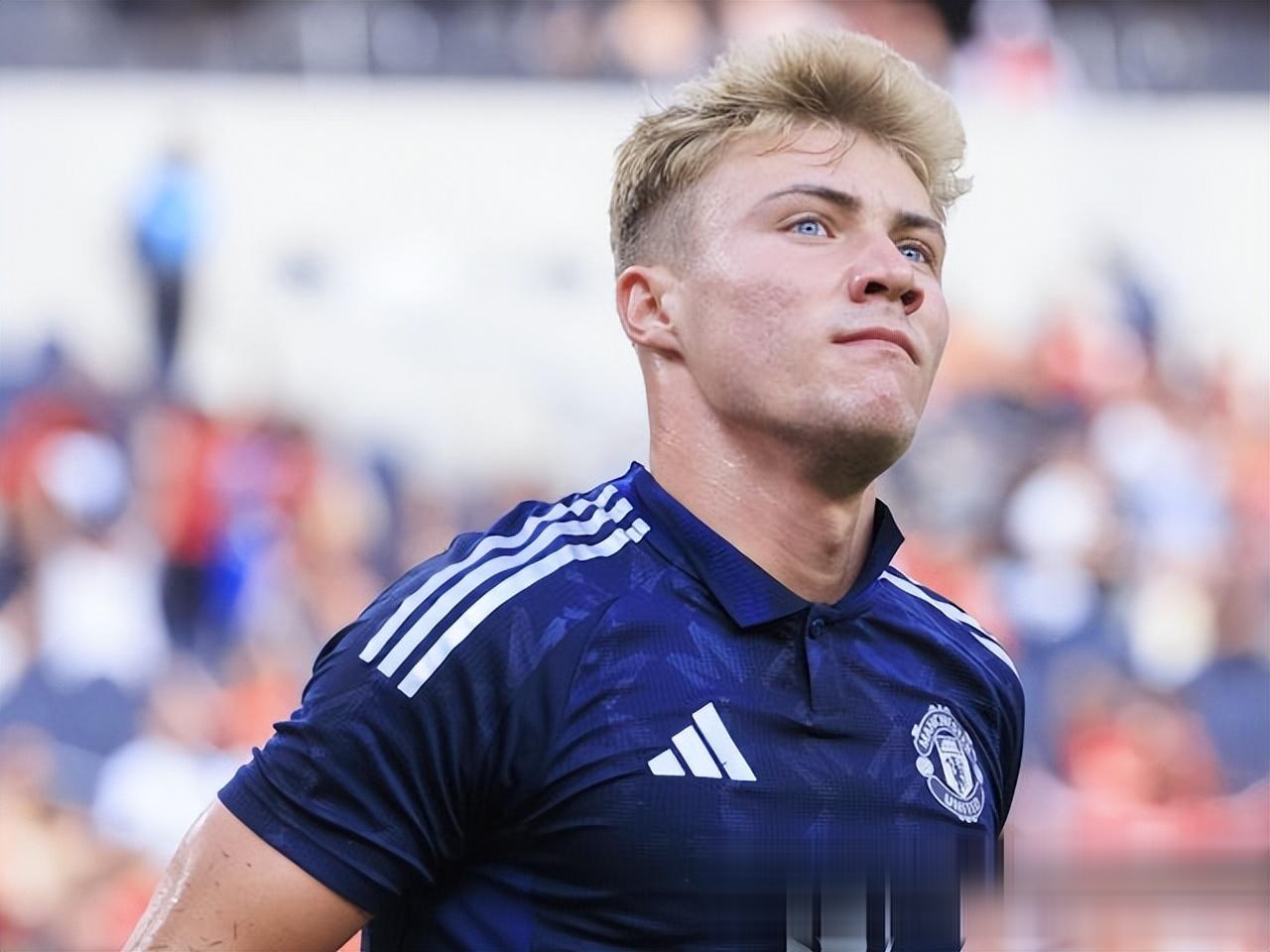 曼联球员伤愈归队，实力再获强化的简单介绍