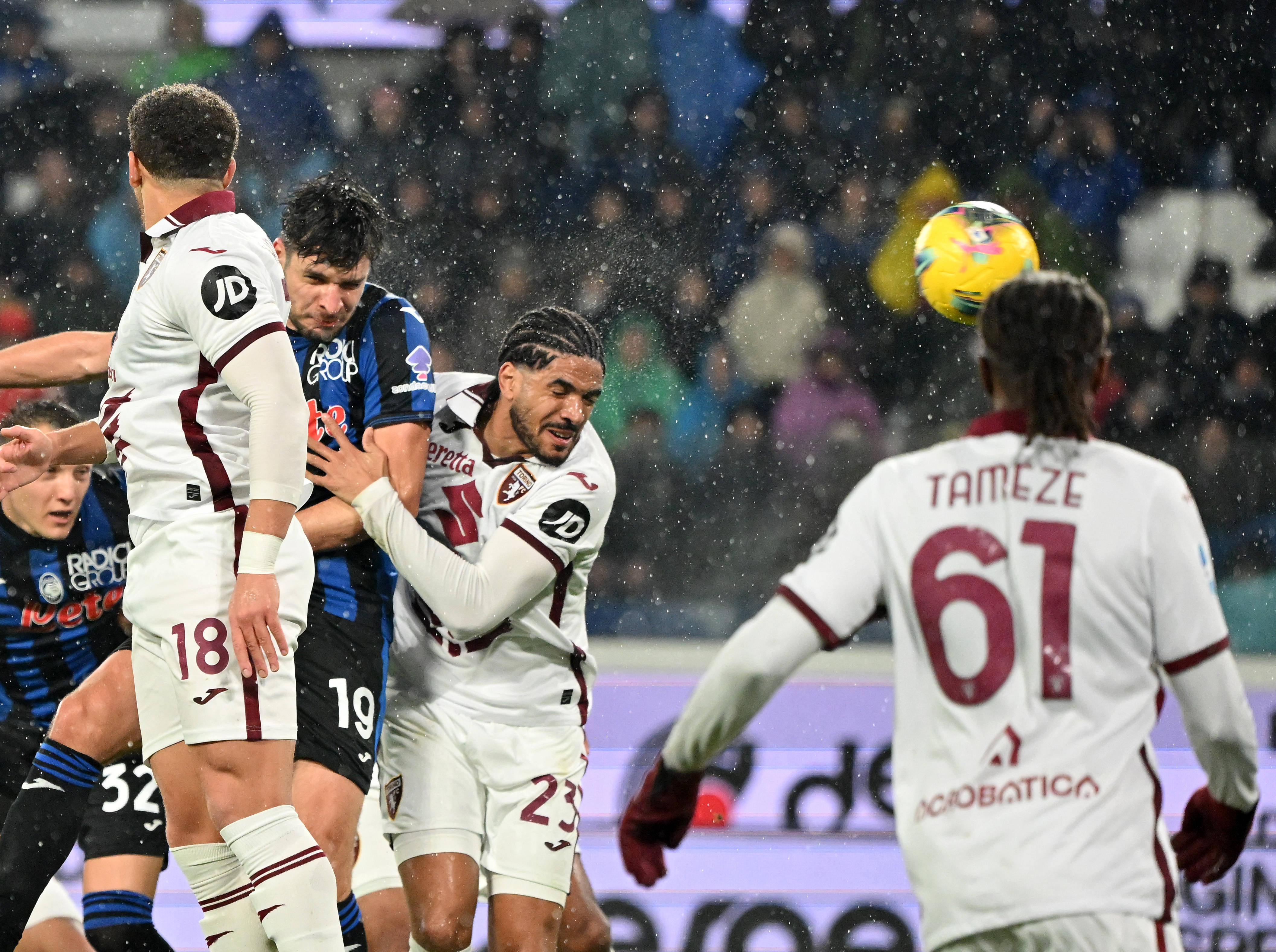 意甲比赛尽显悬念,最终双方握手言和的简单介绍 意甲比赛尽显悬念,最终双方握手言和的简单介绍