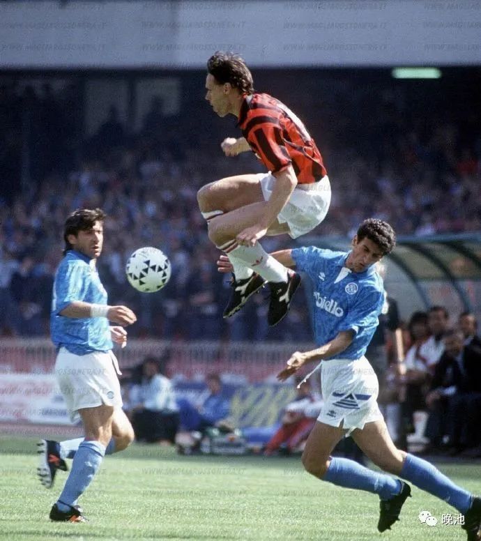 AC米兰后防支柱法国联赛生涯巅峰 AC米兰后防支柱法国联赛生涯巅峰