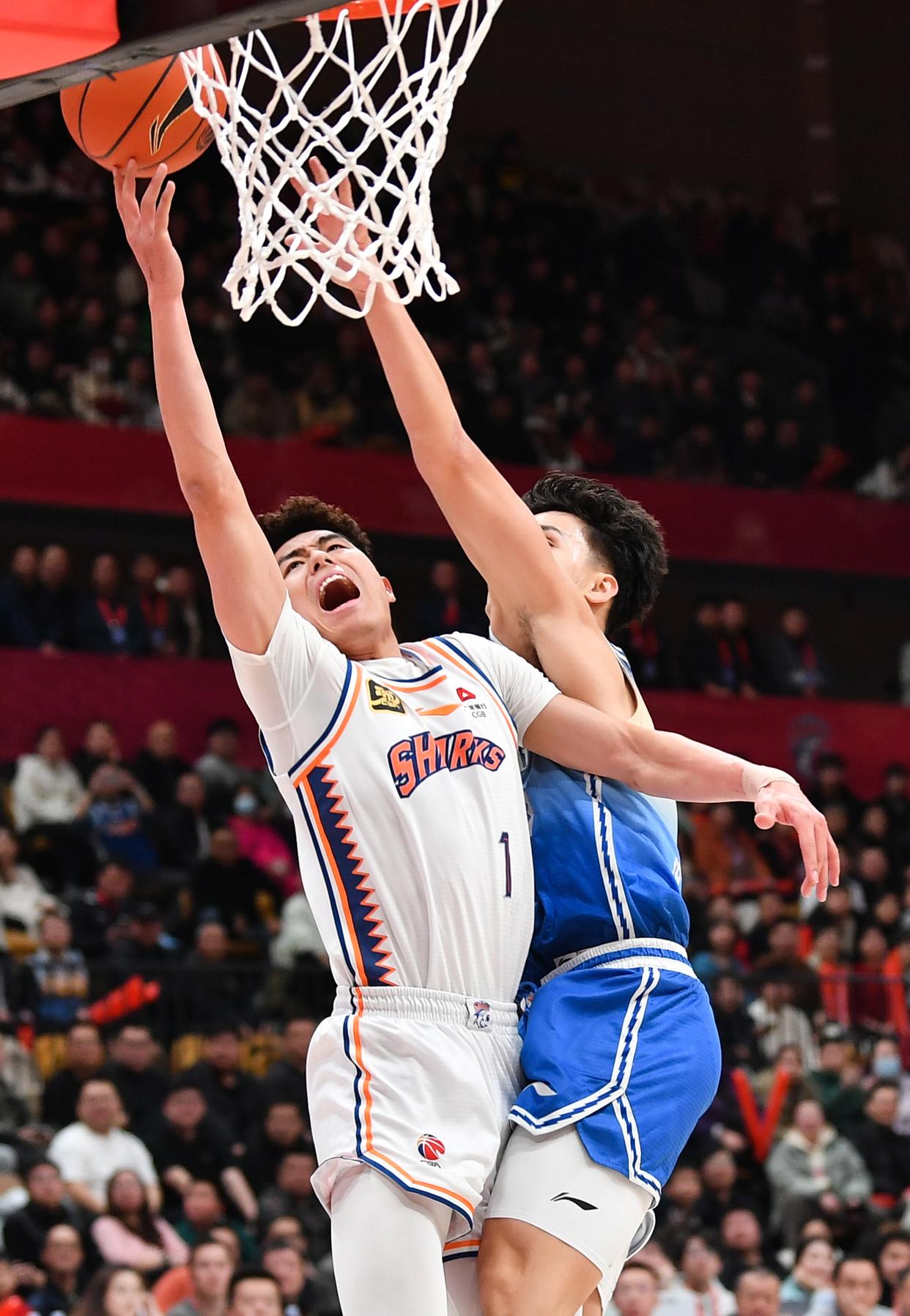 关于上海久事队新援表现抢眼，助球队喜获两连胜的信息