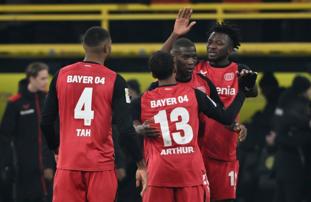 包含勒沃库森客场战胜多特蒙德，豪取胜利的词条