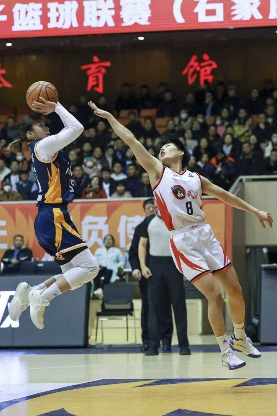 关于进攻犀利！球队踢出高效比赛，积分榜上迎来新变化的信息