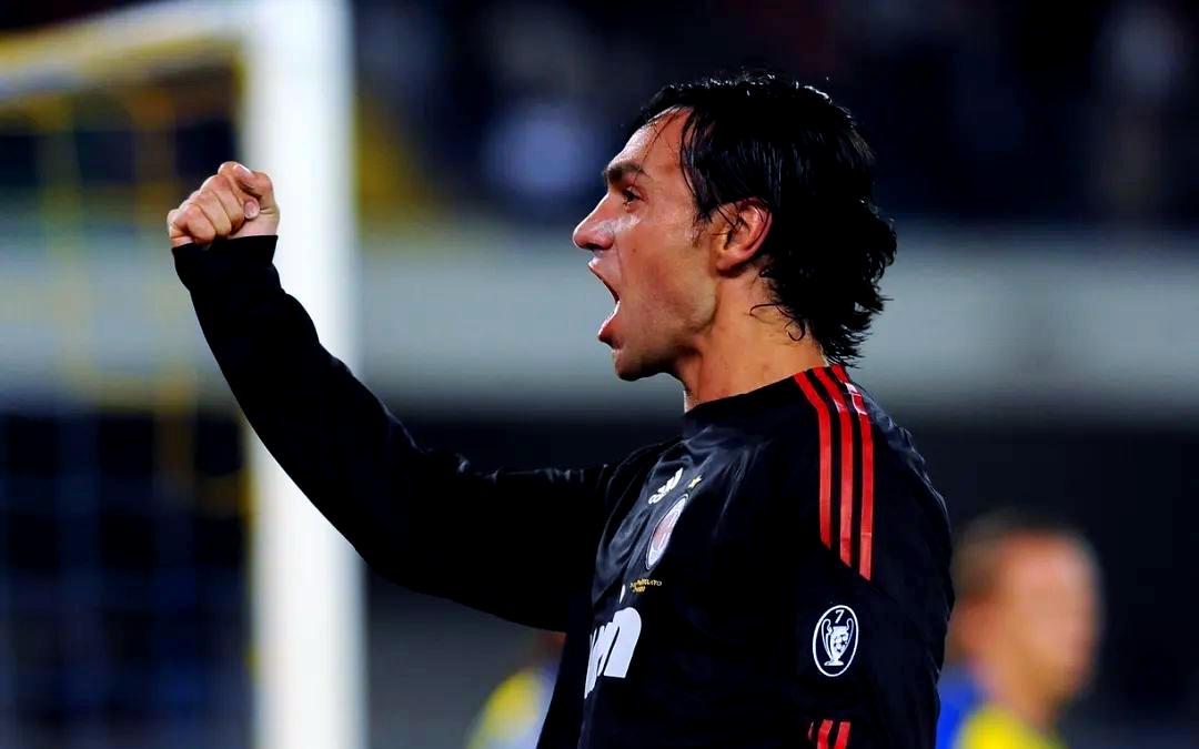 AC米兰准备对抗切沃,力争三分的简单介绍 AC米兰准备对抗切沃,力争三分的简单介绍